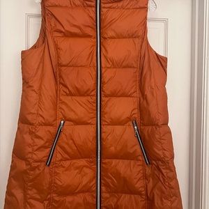 Ladies down vest